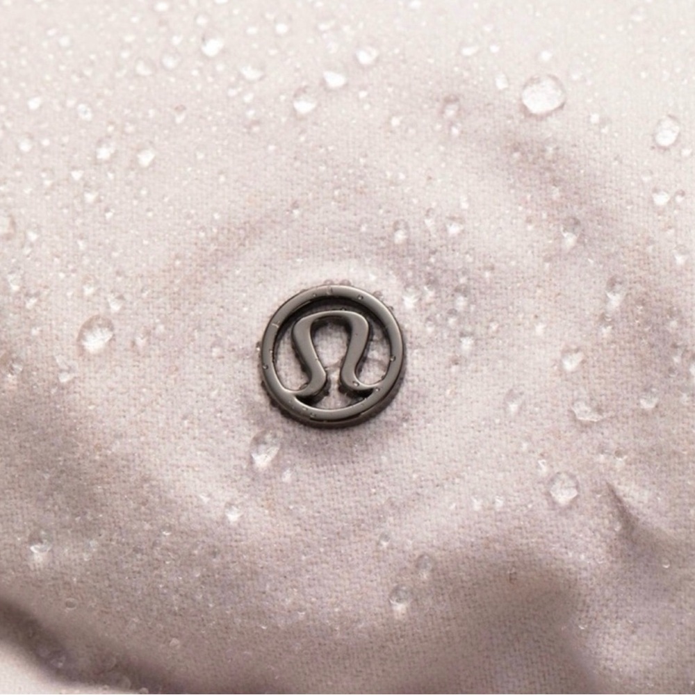 Lululemon Wunder Under Puffer Jacket Size 8 - Picture 12 of 13